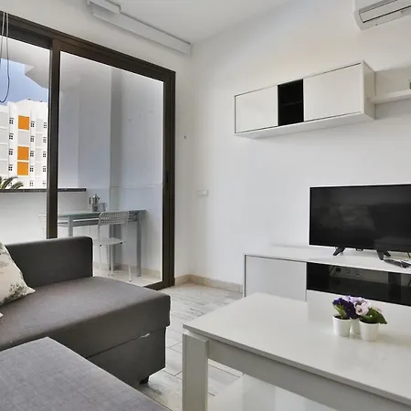 Apartamento Agaete Parque: Vista Piscina Playa del Inglés